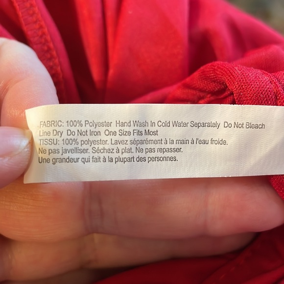 Red Hooded Cloak - Picture 7 of 7